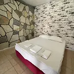 Sohbet Hotel *
